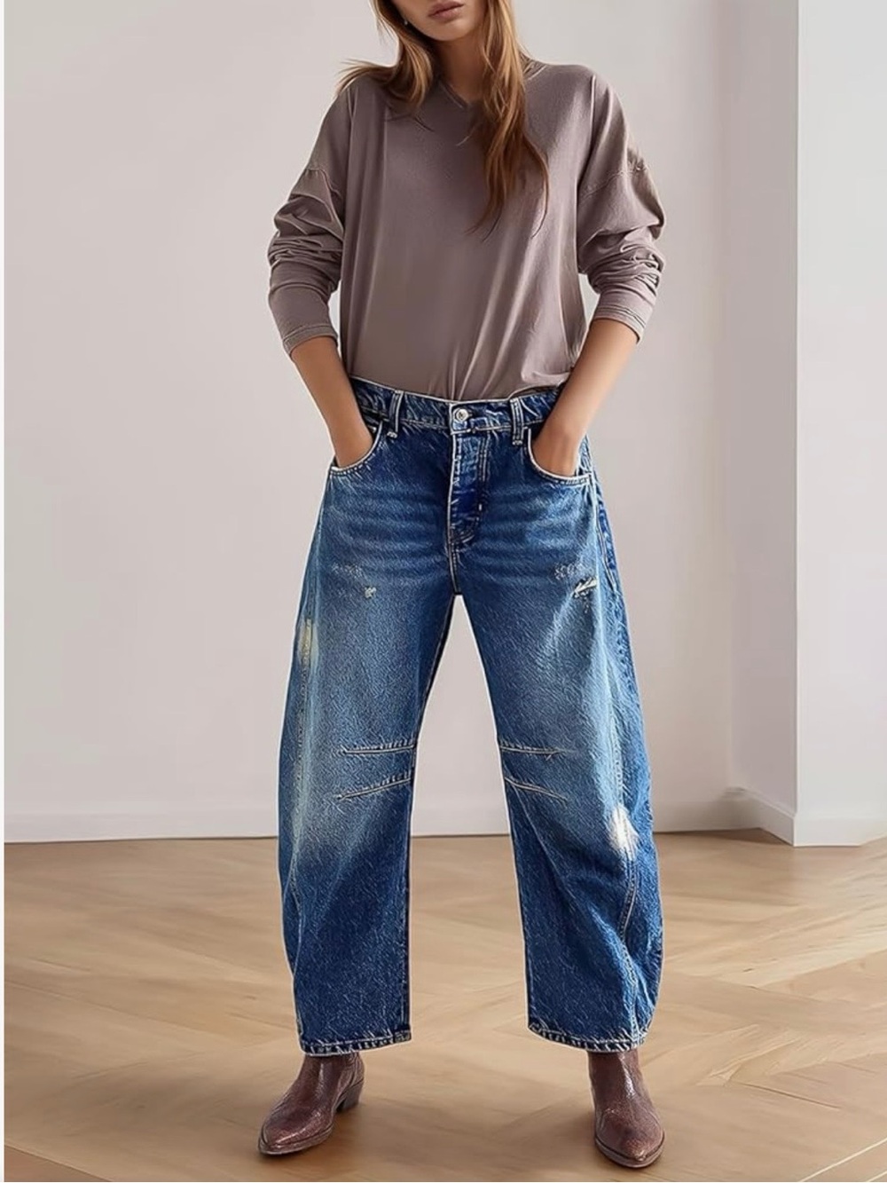 Flamingals Mid Rise Distressed Barrel Jeans size Small NWT